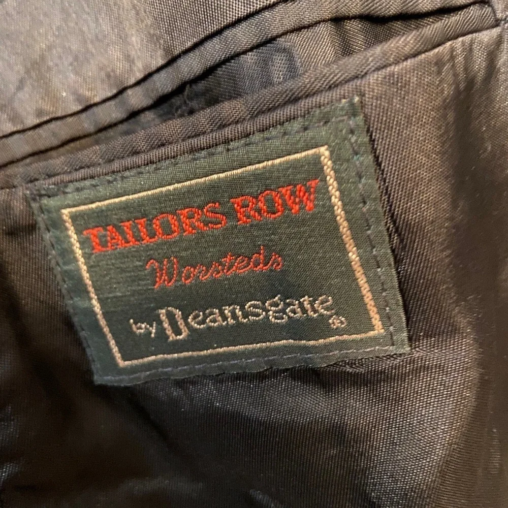 KINGS COURT 46”Tall BLAZER EE - Picture 3 of 6